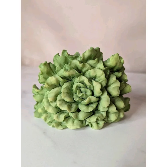 🖤 Enesco Home Grown Vegetable Eggplant Cabbage Lettuce Peacock ‘08 *Chipped* - Picture 3 of 4